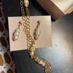 Vintage Avon Caged Pearl Necklace & Earring Set 90's Gold Tone NOS